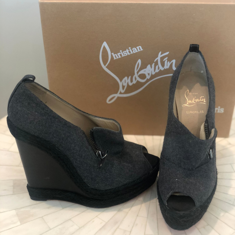 Christian Louboutin Gray Deroba Flannel Wedges 37